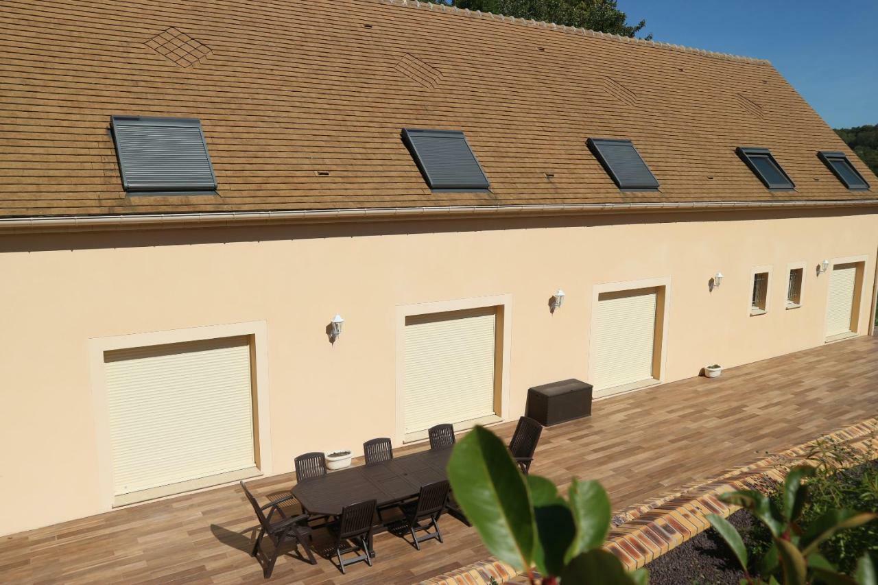 Montainville  Gite Jet D'Eau Avec Piscine Interieure 30 Minutes Versailles מראה חיצוני תמונה